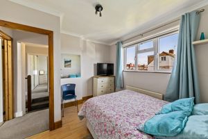 Bedroom- click for photo gallery